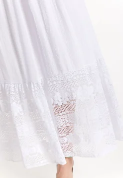 Elegant V-Neck White Lace Maxi Dress