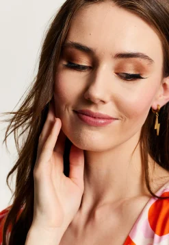 Liquorish Lightning Flash Earring In Gold