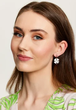 Liquorish Lucky Clover Earrings In Silver