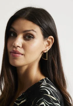 Liquorish Square Hoop Earrings In Gold