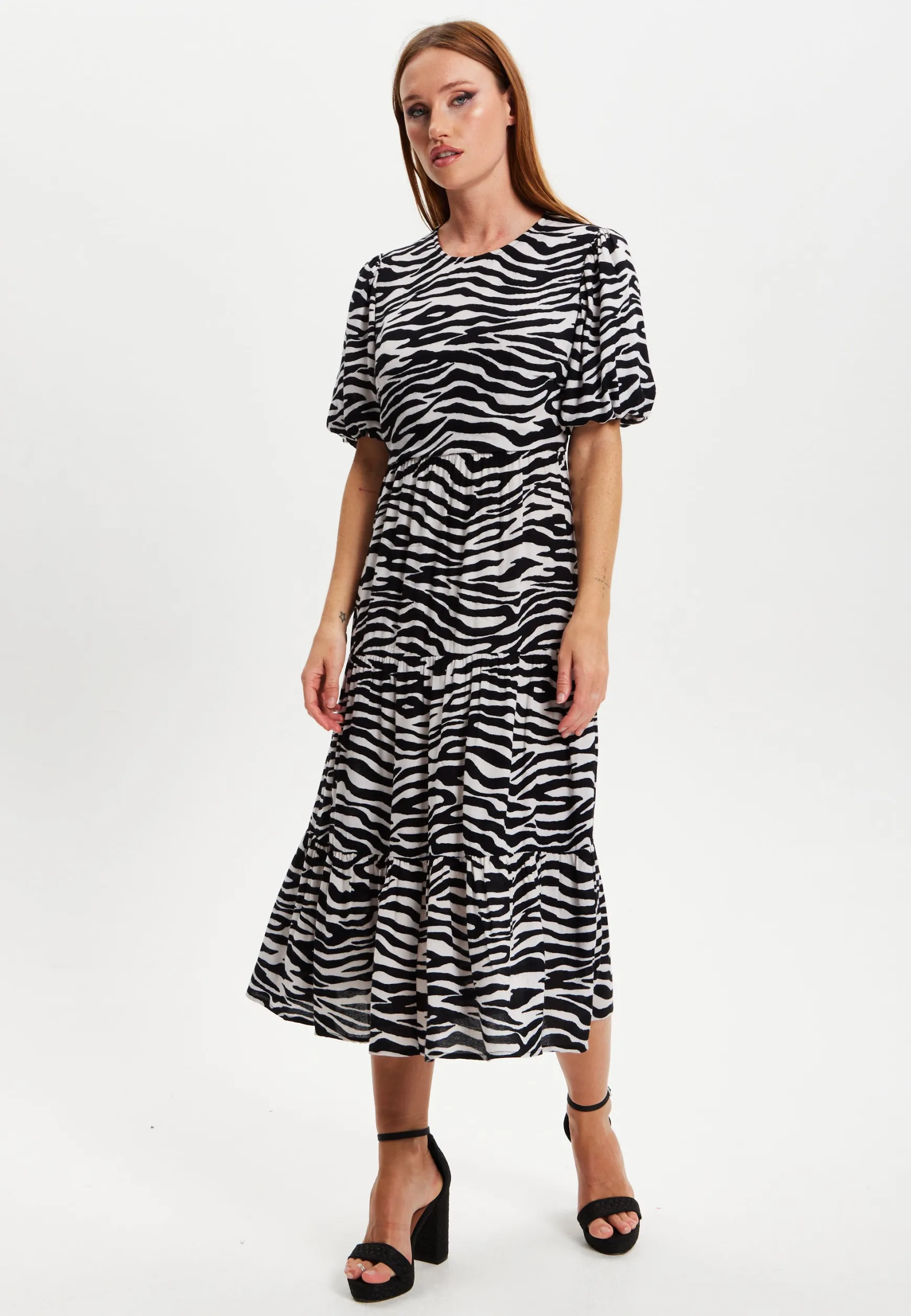 Liquorish Zebra Print Short Sleeve Midi Dress