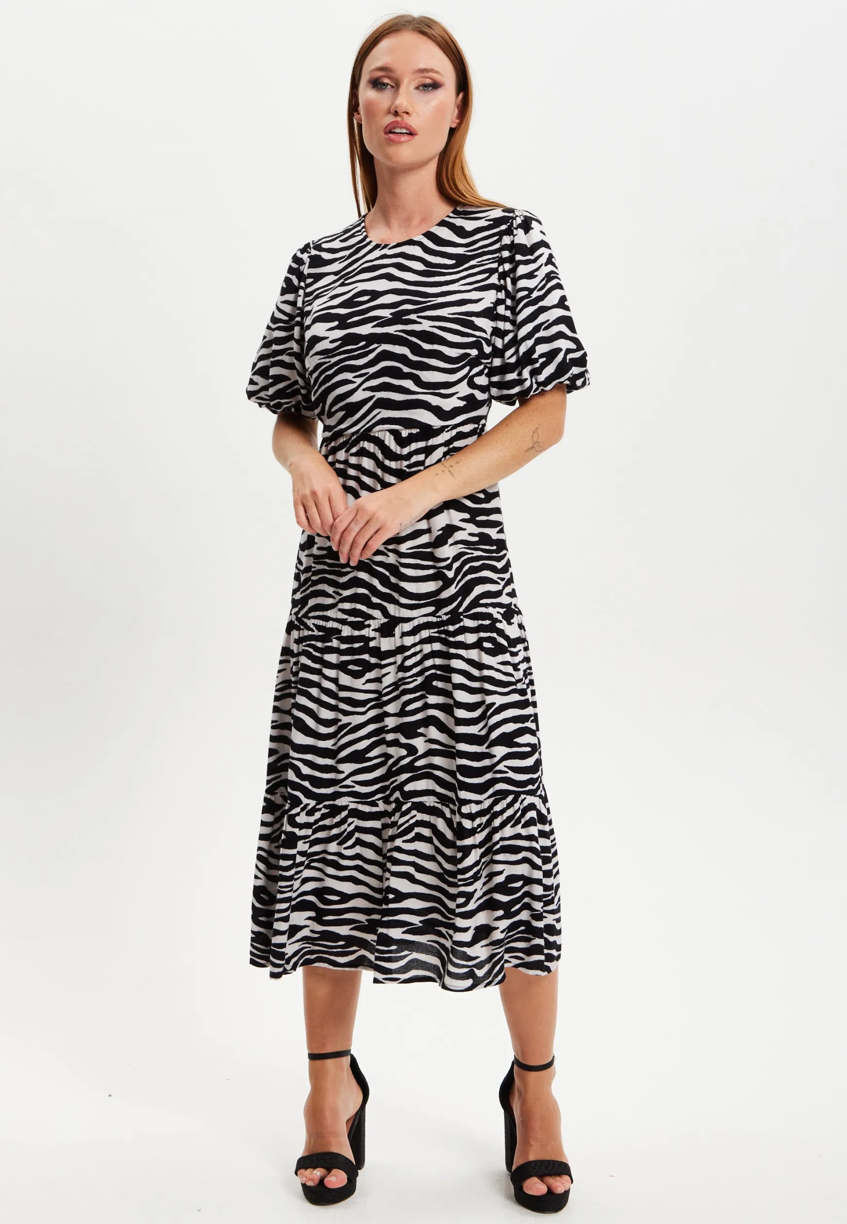 Liquorish Zebra Print Short Sleeve Midi Dress