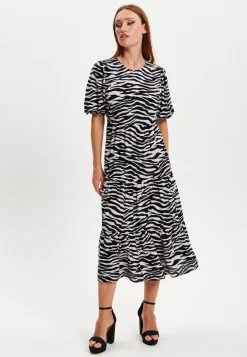 Liquorish Zebra Print Short Sleeve Midi Dress
