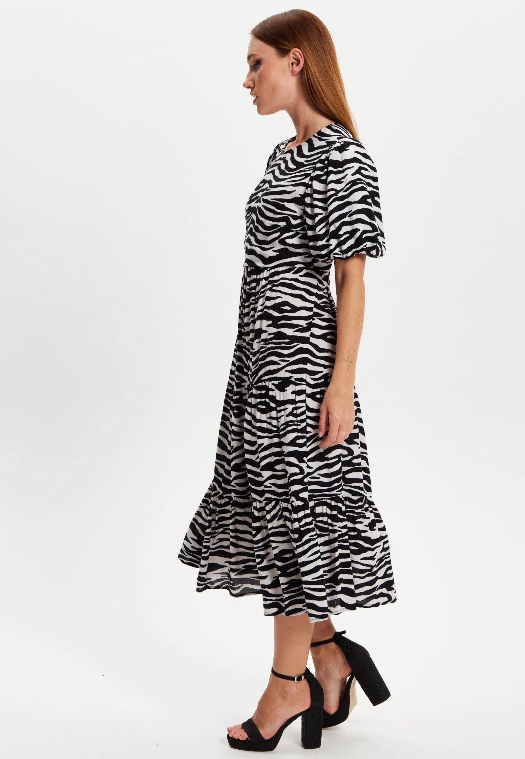 Liquorish Zebra Print Short Sleeve Midi Dress