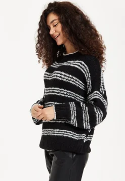 Women's Jumper - Oversized Black and White Striped Knit Sweater with Long Sleeves, Super Soft Comfort and Chic Style