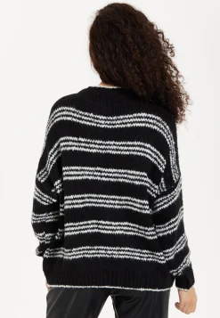 Women's Jumper - Oversized Black and White Striped Knit Sweater with Long Sleeves, Super Soft Comfort and Chic Style