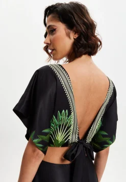 Women's Maxi Dress with Leaf Print, V-Neck, A-Line Fit, Back Detail, Sleeveless - Elegant Style by Liquorish