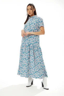 Women's Maxi Dress with Short Sleeves, Floral Print, Oversized Fit in Vibrant Colors - Liquorish