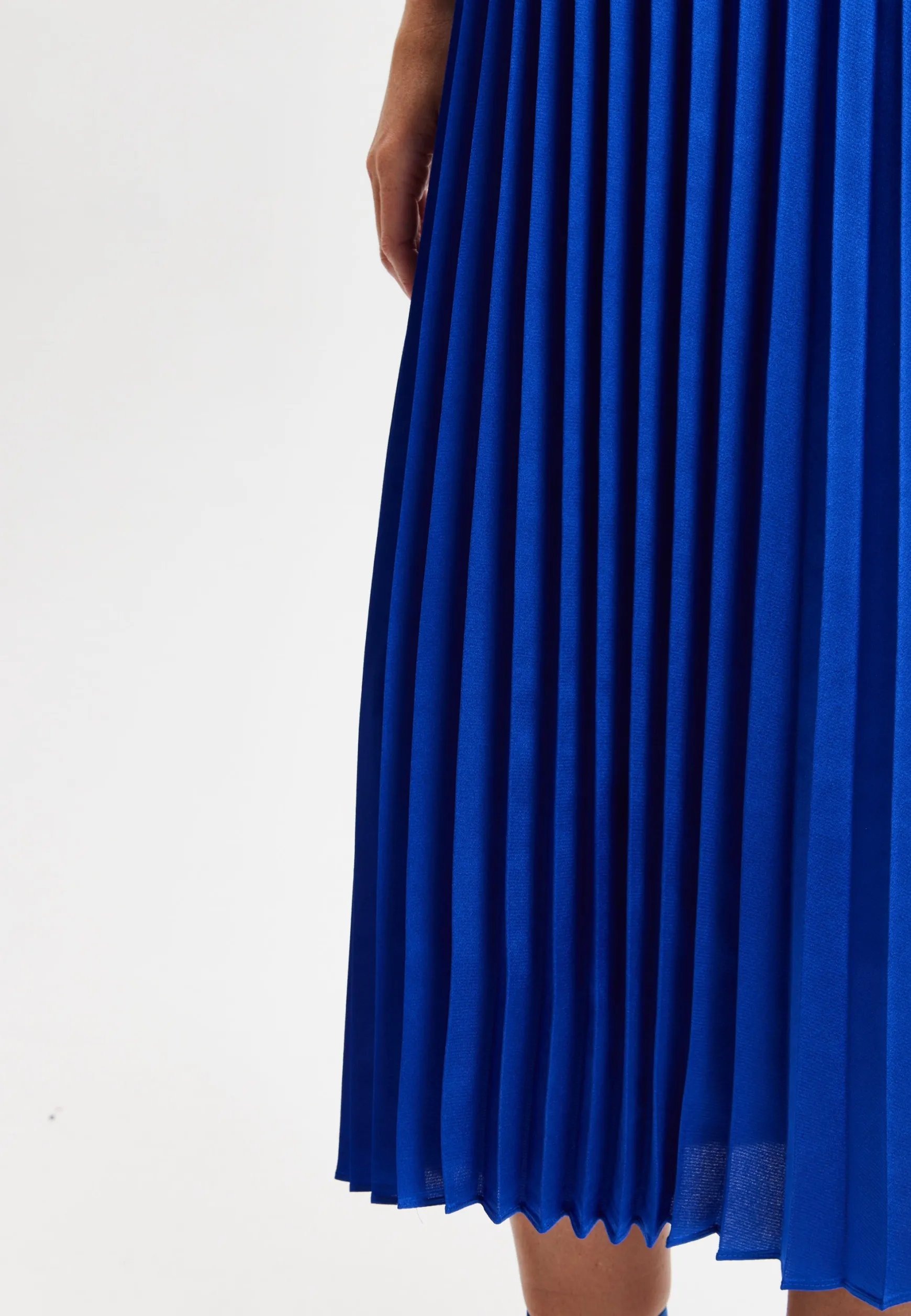 Women's Midi Dress with Pleat Details and V-Neck in Royal Blue - Liquorish