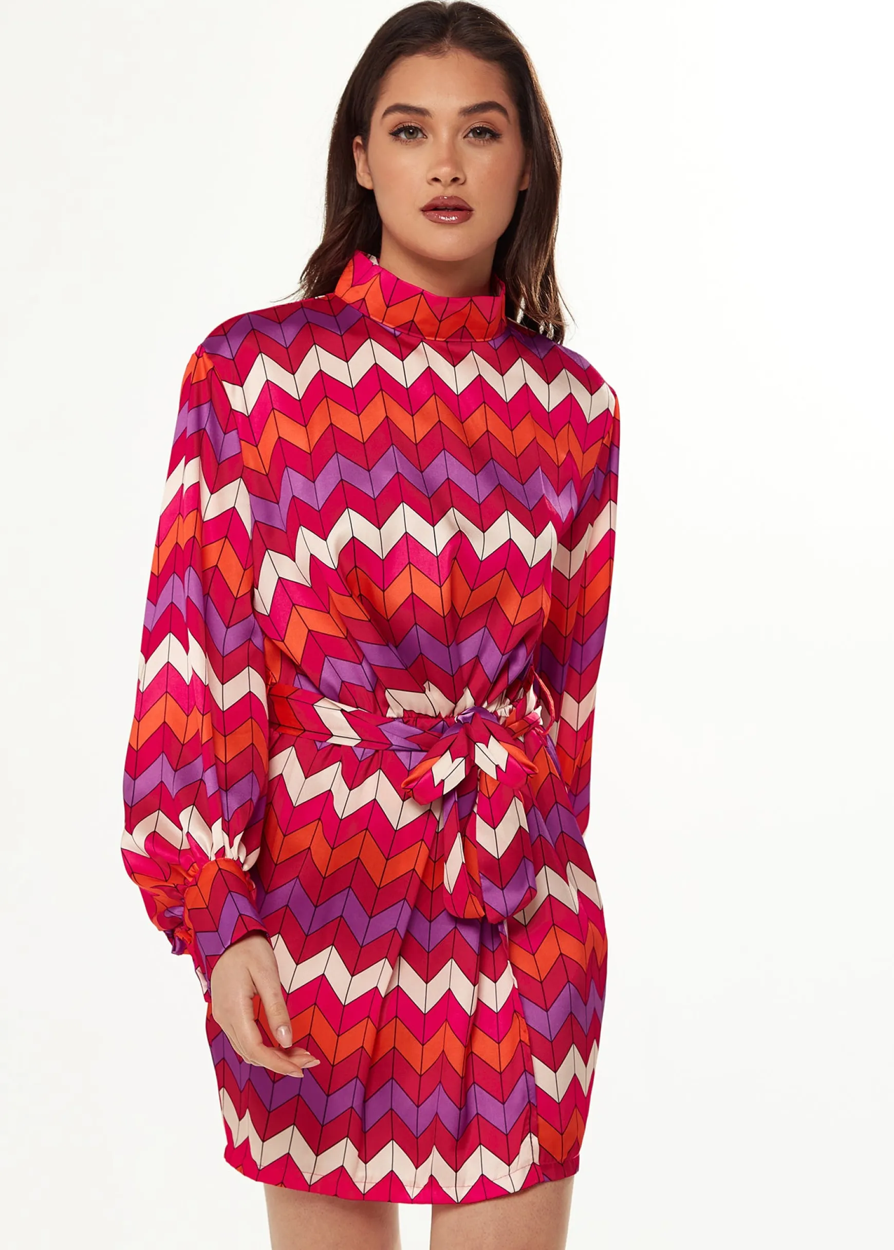 Women's Mini Dress in Warm Tones with Puffy Sleeves and Gathered Waist - Exclusive Liquorish Zig Zag Print