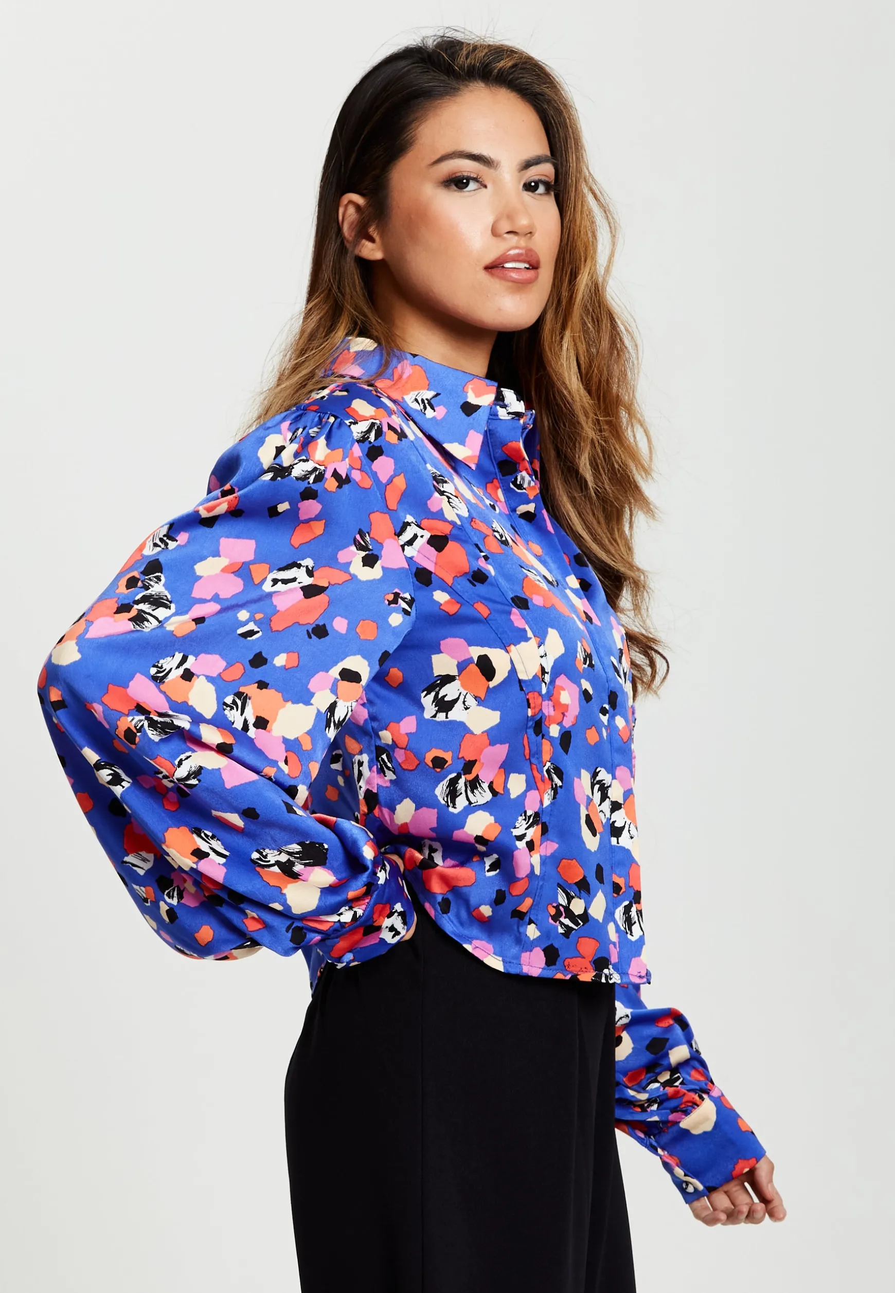 Women's Multicolour Abstract Dot Print Shirt with Balloon Sleeves and Button-Up High Neckline