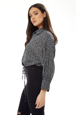 Women’s Painterly Print Crop Shirt in Grey - Long Sleeve, Cropped Style, Tie Waist
