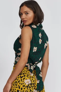 Women's Shirt Tie Front in Leopard and Floral Print - Shirt collar, button placket, tie-hem, mixed print, regular fit.